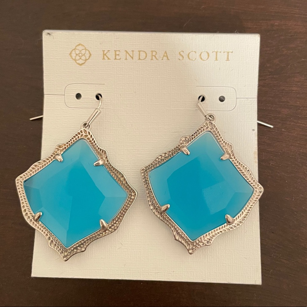 Kendra Scott earrings